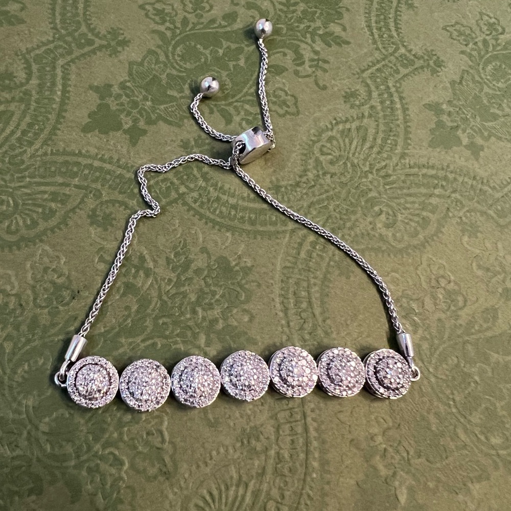 Elegant 10k white gold diamond bracelet